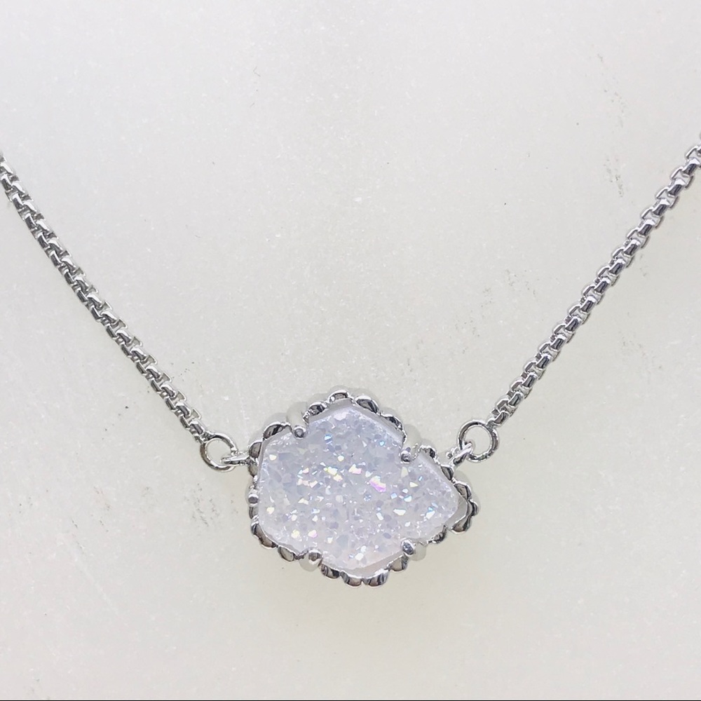 Kendra Scott Tess white iridescent Drusy necklace Silver Tone